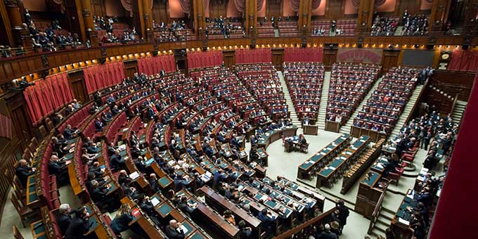 controversieel in politiek voorbeeld